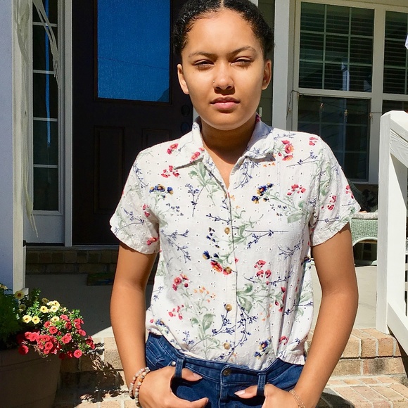 Vintage Embroidered Blouse - Picture 3 of 5
